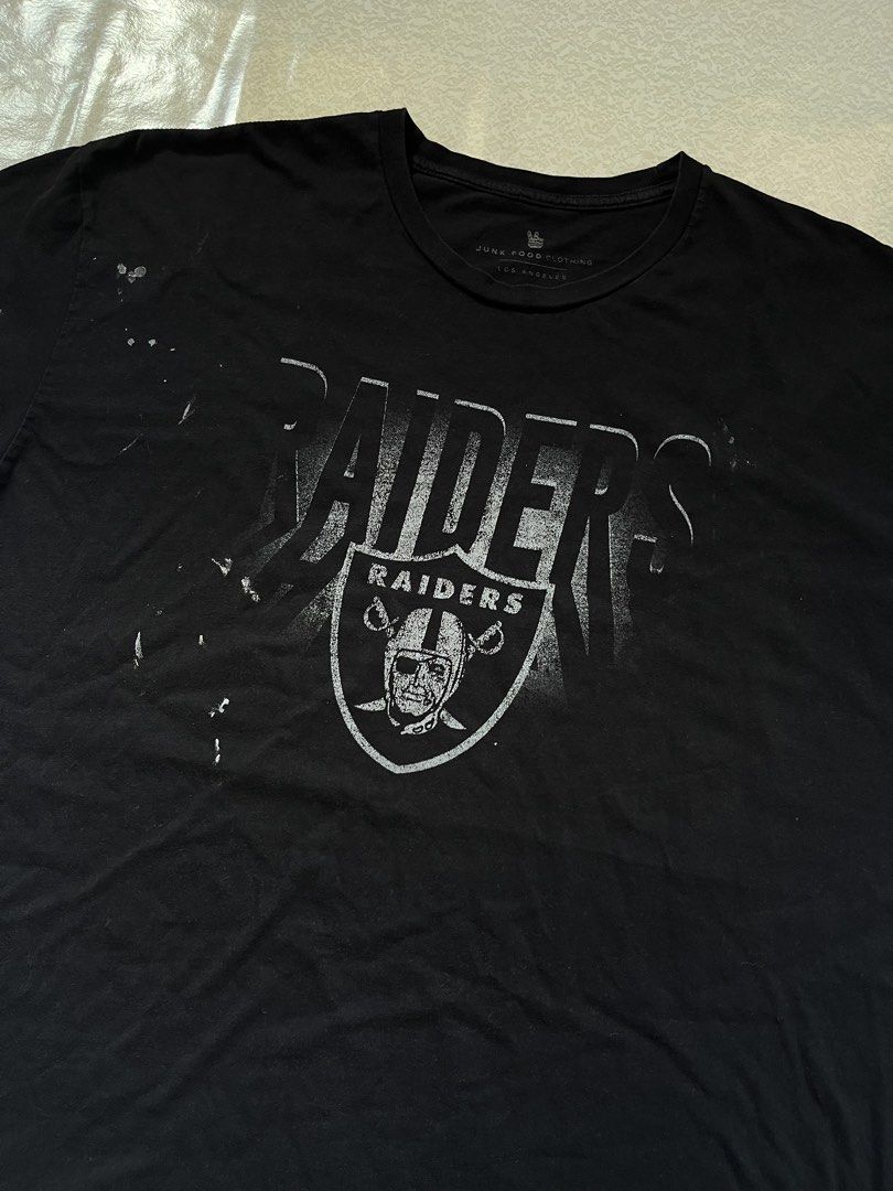Black Raiders Tee (Category: Tshirts & Polo Shirts ) located in Binan City. Submitted by findnavi (Listing ID 1462323452, Image 2). Description: 3XL 26x32 Paint Stains.