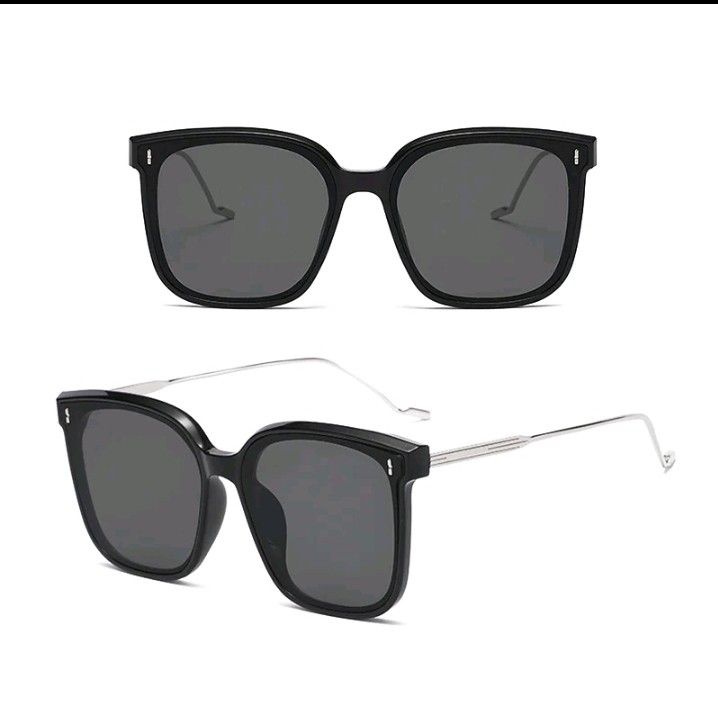 Black Sunglasses (Category: Sunglasses & Eyewear) located in Angeles City. Submitted by itsandspreloved (Listing ID 1462282297, Image 1). Description: used once only sa beach for pics only.
