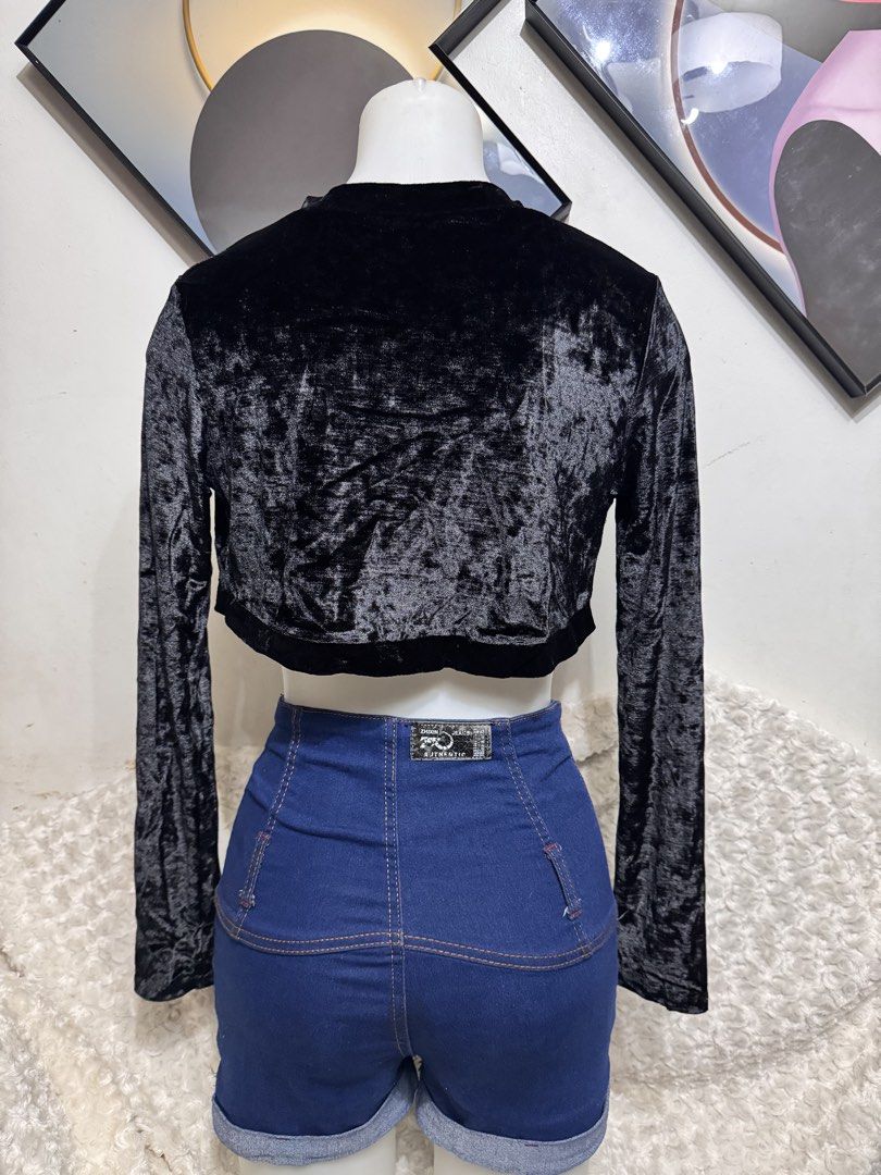 Black Velvet Bolero Jacket (Category: Coats, Jackets and Outerwear) located in Marikina City. Submitted by lorradel (Listing ID 1462340045, Image 3). Description: - Cropped velvet bolero jacket - Long sleeves - Open front design - Ideal for layering over tops or dresses - Adds a stylish flair to any outfit - MAY HAVE some washable stains (hindi maiiwasan) needs washing; had been stored - mannequin size 34-26-34 - mannequin’s shoulder to above the