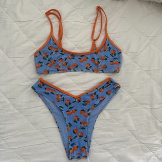 (Category: ) located in . Submitted by aug_amari (Listing ID 1462277887, Image 1). Description: .