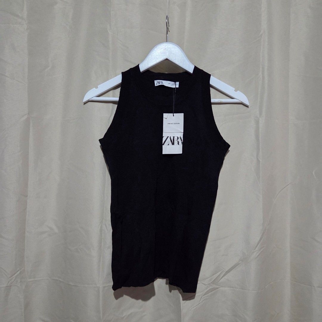 BNWT ZARA TOP (Category: Sleeveless) located in Santiago. Submitted by fromboxes (Listing ID 1462265139, Image 1). Description: new with tag Ships thru J&T Isabela North Luzon Shipping Nationwide No rush shipping 😊😊.
