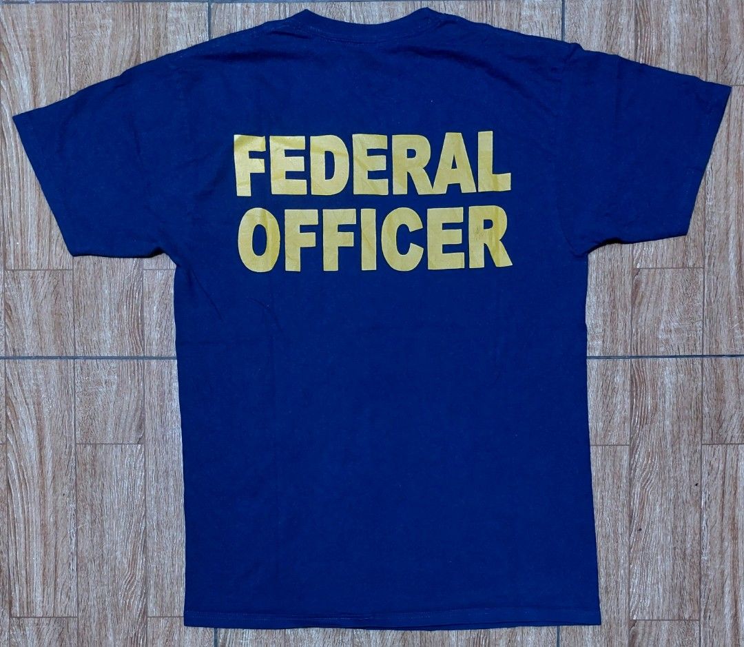 Border Protection (Category: Activewear) located in Baguio. Submitted by wagwagan_001 (Listing ID 1462353557, Image 2). Description: excellent medium 19.5 x 27.