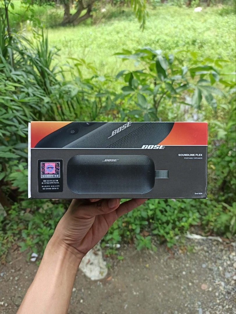 Bose Soundlink Flex 2 (Category: Soundbars, Speakers & Amplifiers) located in Adams. Submitted by keenhorse-db600c (Listing ID 1462438853, Image 2). Description: FOR SALE RUSH!! Bose Soundlink Flex 2 with hard case Price: 6,000 Meet ups: Urdaneta City / Manaoag, Pangasinan.