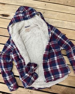 (Category: ) located in . Submitted by thrifty_bev (Listing ID 1462393576, Image 1). Description: .