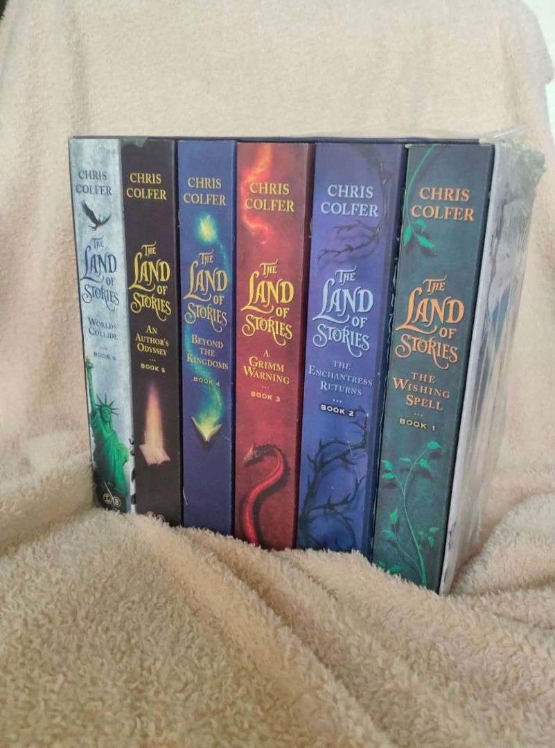 BOXED BOOK SETS (Category: Children's Books) located in Caloocan City. Submitted by silvercrystal.c4fff1 (Listing ID 1462271433, Image 3). Description: For Sale - Boxed Sets (Brand New and pre loved books) 💰Price: Kindly check the details below 🥰 MOP: Gcash, Maya or cash transfer MOD: j&t or lalamove (SF shoulder by buyer) ✅The Ultimate Peppa Pig Collection Box Set 💰Price: ₱995 📌Paperback (50 Books) ✅The Sherlock Holmes Box Set 💰Price: ₱880 