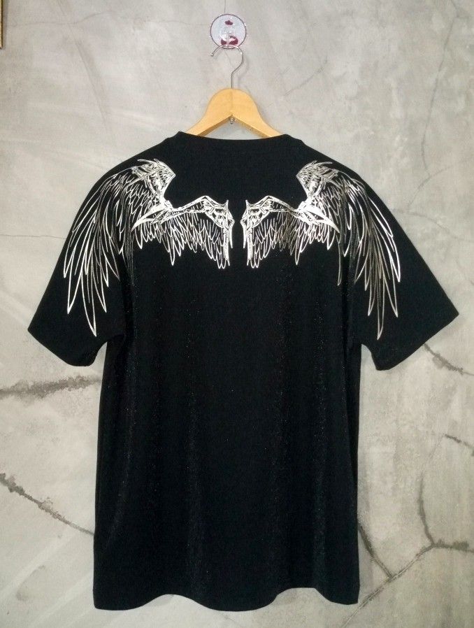Boy London Men's Tshirt Authentic (Category: Tshirts & Polo Shirts ) located in Manila. Submitted by boldfalcon.38de78 (Listing ID 1462298650, Image 2). Description: This black Boy London t-shirt features the brand's iconic silver eagle graphic on the chest with unique shoulder grommet and ring detailing near the collar Boy London AUTHENTIC Men's Tshirt As new Condition Size Small W-21 L-27.5 10/10 color rate Issue Cut Neck tag But Authentic Loca