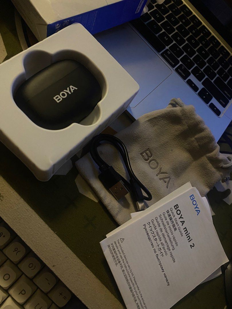 BOYA BY-WM3 Mini 2 Wireless Microphone System (Category: Microphones) located in Muntinlupa City. Submitted by andidoodad (Listing ID 1462393125, Image 2). Description: - Upgraded super mini wireless microphone - Advanced AI noise cancellation for clear audio - Includes convenient charging case - Comes with USB-C cable and protective pouch - Quick start guide included - Ideal for vlogging and content creation - Barely used, selling because I have