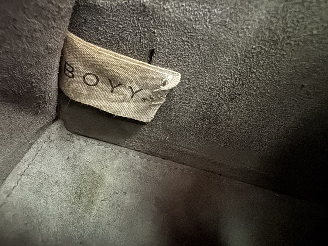 Boyy (Category: Luxury Bags & Wallets) located in Paranaque City. Submitted by emzszs (Listing ID 1462276126, Image 3). Description: Boyy Missing sling .