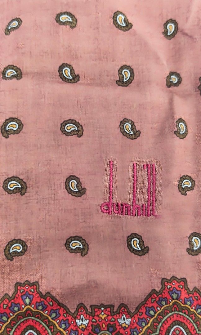 Brand New Dunhill Hanky (Category: Activewear) located in Tuguegarao City. Submitted by zenphoenix-7ad615 (Listing ID 1462328473, Image 3). Description: Brand new Hanky Dunhill.