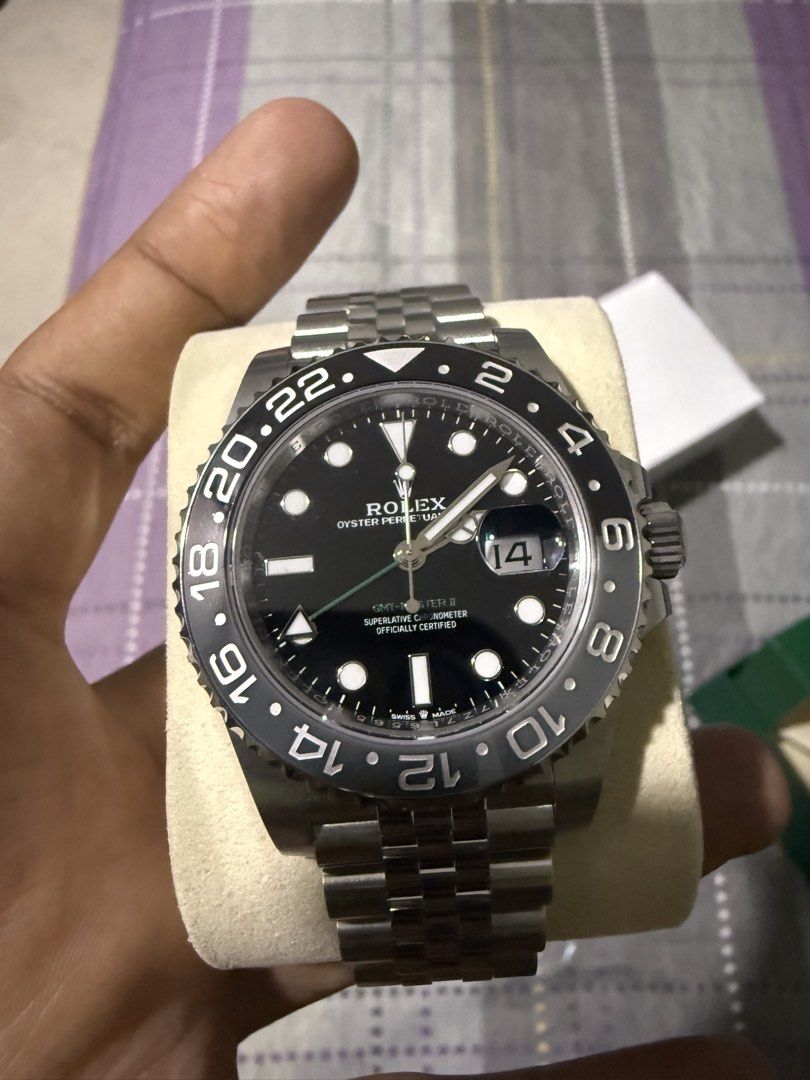 Brand New Rolex Jubilee Gmt Master II 126710GRNR Bruce Wayne (Category: Watches) located in Singapore. Submitted by swisstime.sg (Listing ID 1462284087, Image 3). Description: Brand New Rolex Jubilee Gmt Master II 126710GRNR Bruce Wayne ** Brand New ** Model : 126710GRNR Also known as : Oyster Gmt Master II “Bruce Wayne” Case size : 40mm Dial : Black Dial With Luminous Dot Numerals Index Case metal : Stainless Steel Clasp/ Buckle Type : Steel Fol