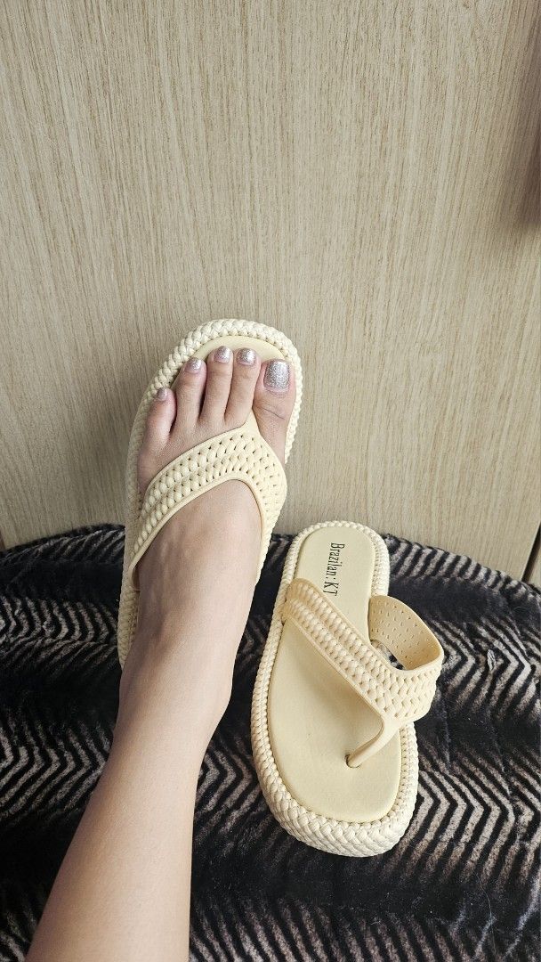 Brazilian KT Beige Flip-Flops (Category: Slippers and slides) located in Makati City. Submitted by shannebun (Listing ID 1462264986, Image 1). Description: Comfy beige KT flip-flops with woven straps. Perfect for beach or casual wear. Easy slip-on style..