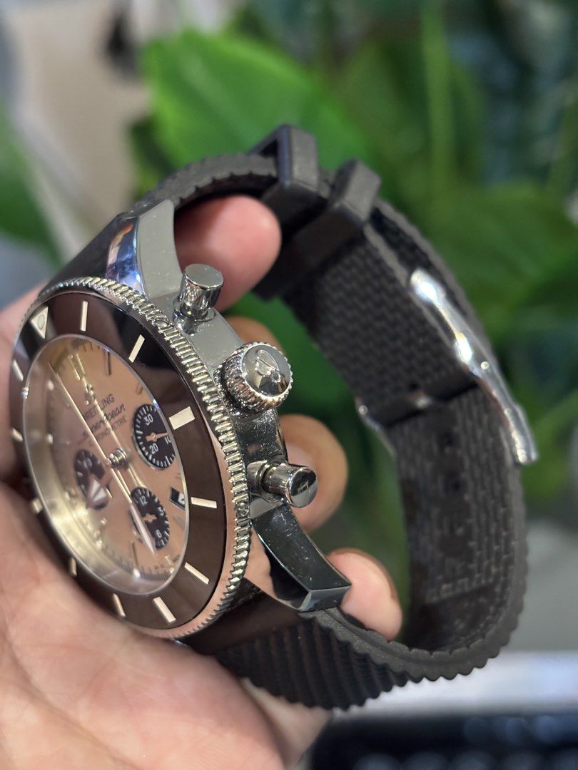 BREITLING AUTOMATIC CHRONOGRAPH (Category: Luxury Watches) located in Los Banos. Submitted by don.watch (Listing ID 1462266281, Image 3). Description: BREITLING AUTOMATIC.