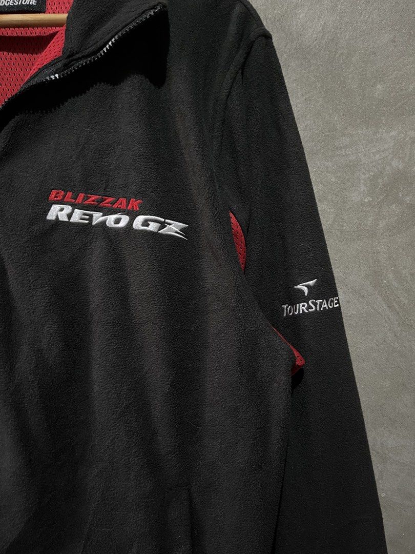Bridgestone (Category: Coats, Jackets and Outerwear) located in Manila. Submitted by thriftnirogus (Listing ID 1462404330, Image 3). Description: Bridgestone Width: 23 Length: 27 honest issue: minimal disco sa back.
