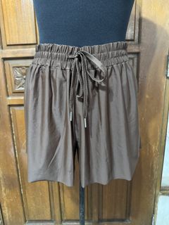 (Category: ) located in . Submitted by prelovedshopmnl (Listing ID 1462284641, Image 1). Description: .