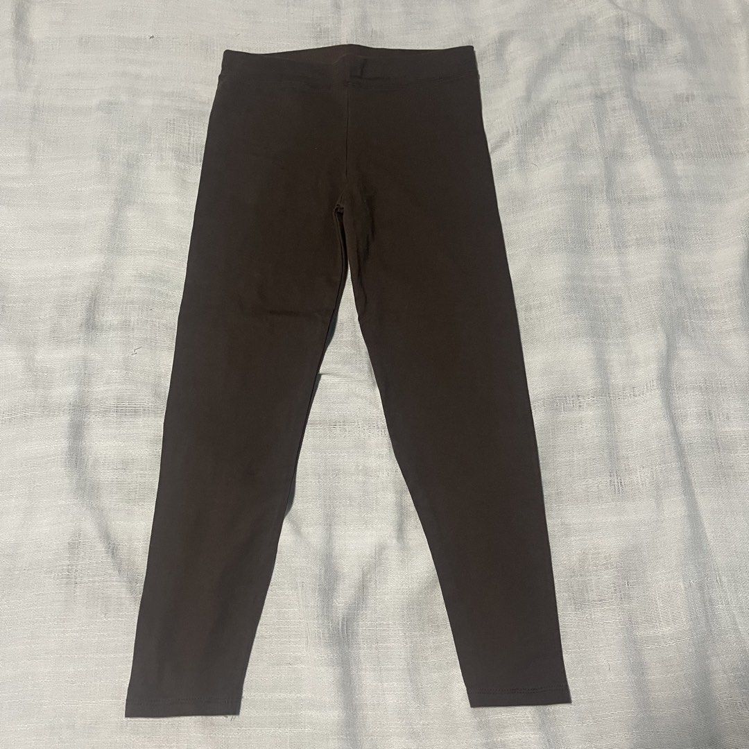 Brown High-Waisted Leggings (Category: Other Bottoms) located in San Ildefonso. Submitted by rgdeclutters (Listing ID 1462382474, Image 3). Description: L 31" W 22-26".