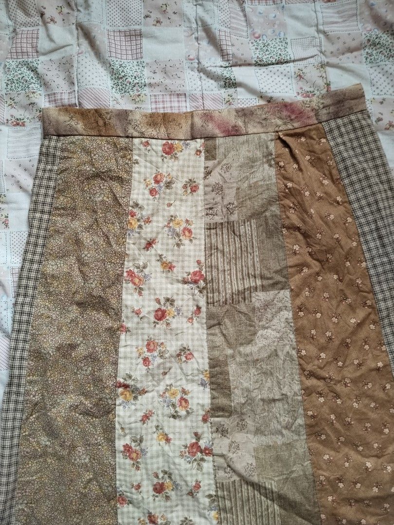 Brown Patchwork Skirt (Category: Skirts) located in Cebu City. Submitted by thrift_with_anjel (Listing ID 1462422551, Image 3). Description: ❀.ೃ࿔Brown Patchwork Skirt❀.ೃ࿔* 🌸Waist: 28-30 🌸Length: 30.5 🌷Mine: 180(AU).
