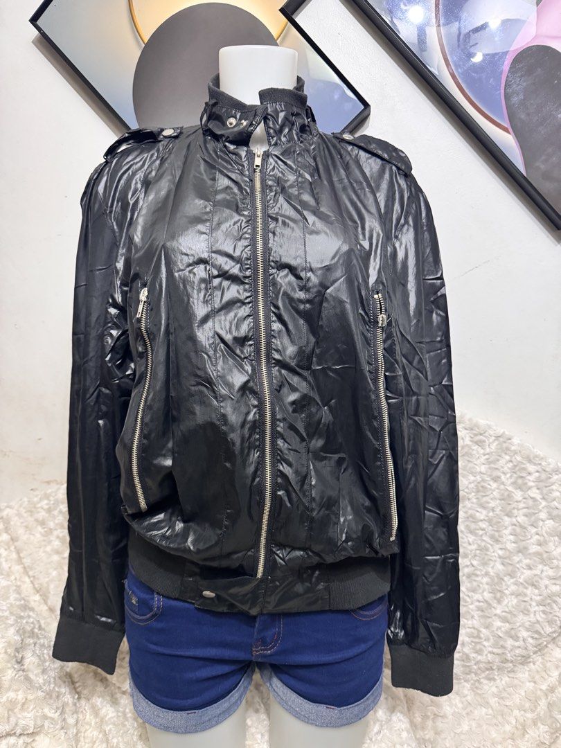 BROWSE Black Shiny Bomber Jacket (Category: Coats, Jackets and Outerwear) located in Marikina City. Submitted by lorradel (Listing ID 1462293126, Image 1). Description: - UNISEX - fits M- XL - Shiny black bomber jacket by BROWSE - water resistant - Full zip front closure - Zippered side pockets - Ribbed cuffs and hem for a snug fit - Ideal for layering or as light outerwear - Made in Vietnam - MAY HAVE some washable stains (hindi maiiwasan) needs