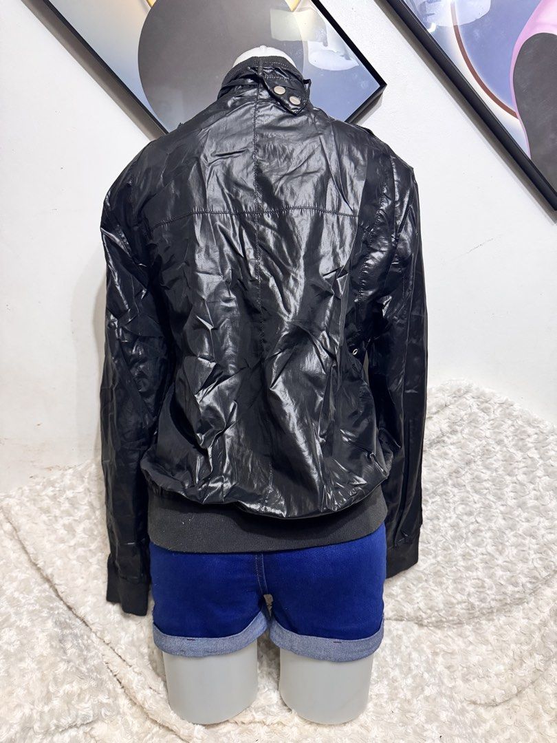 BROWSE Black Shiny Bomber Jacket (Category: Coats, Jackets and Outerwear) located in Marikina City. Submitted by lorradel (Listing ID 1462293126, Image 3). Description: - UNISEX - fits M- XL - Shiny black bomber jacket by BROWSE - water resistant - Full zip front closure - Zippered side pockets - Ribbed cuffs and hem for a snug fit - Ideal for layering or as light outerwear - Made in Vietnam - MAY HAVE some washable stains (hindi maiiwasan) needs