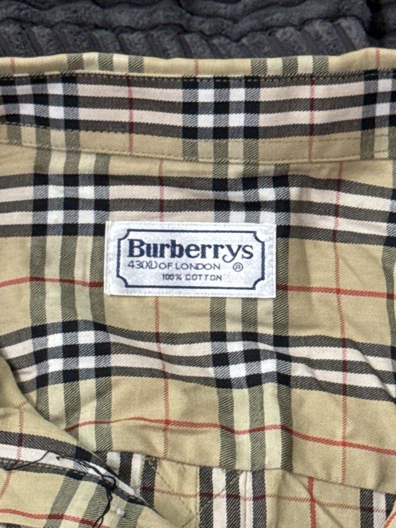 Burberrys Nova Check Long Sleeve Shirt (Category: Tshirts & Polo Shirts ) located in Angeles City. Submitted by migs_font29 (Listing ID 1462395314, Image 3). Description: - Classic Burberrys Nova Check Long Sleeve Shirt - Iconic all-over check pattern - Chest pocket with embroidered knight logo - Made of 100% cotton - Button-up front and cuffs - Versatile addition to any wardrobe.
