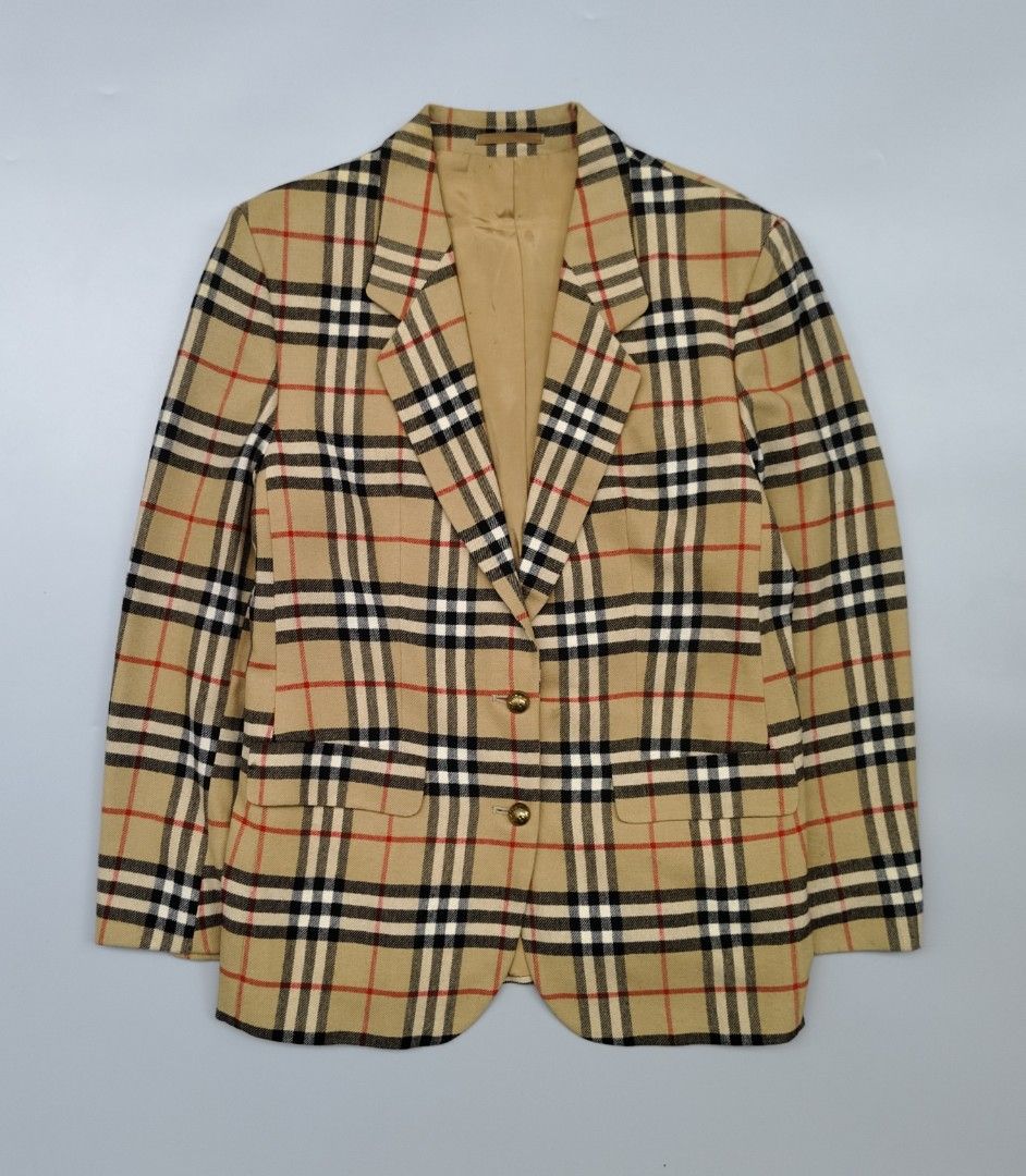 Burberrys wool (made in England) (Category: Coats, Jackets and Outerwear) located in Baguio. Submitted by archival_thrifted.ph. (Listing ID 1462309540, Image 1). Description: FOR SALE ‼️ . BURBERRYS UNISEX WOOL BLAZER .MADE IN ENGLAND .EXCELLENT CONDITION .ISSUE PINHOLES ON LINING KINDLY CHECK LAST PHOTO .BEST FIT MEDIUM .PHP 4800 PLUS SF .❌❌ COP/COD .MOP GCASH .COURIER J&T .BAGUIO AREA .DM FOR SURE BUYER TY.