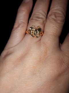 (Category: ) located in . Submitted by secretluxuryshop (Listing ID 1462278058, Image 1). Description: .