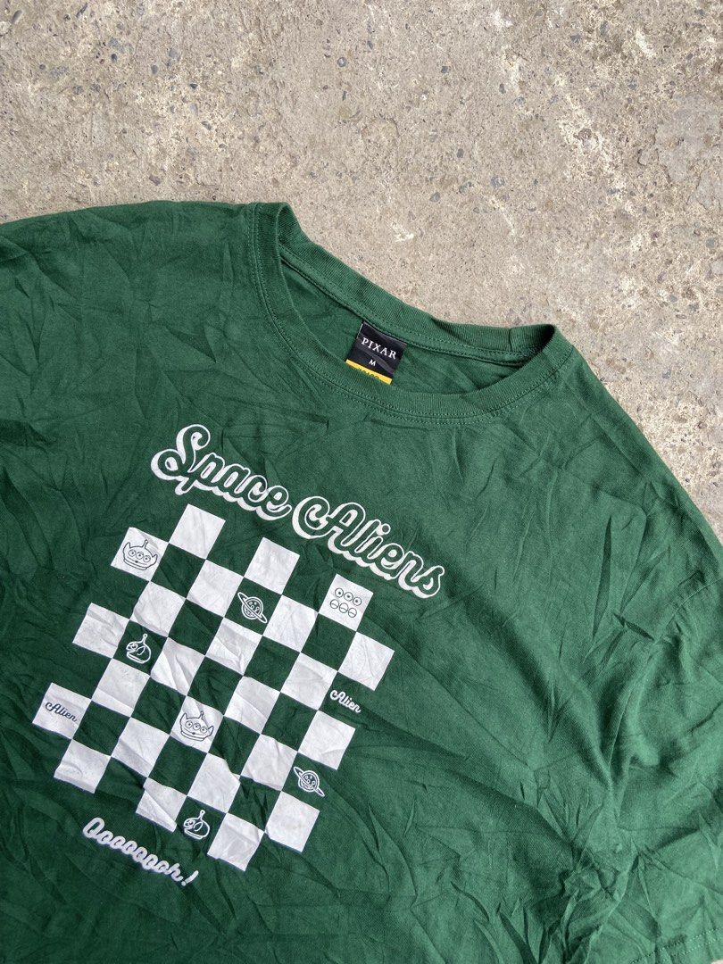 CACO X PIXAR “SPACE ALIENS” GRAPHIC TEE (Category: Tshirts & Polo Shirts ) located in Davao. Submitted by re.worn082 (Listing ID 1462359046, Image 2). Description: •MEDIUM W22 L25 •GOOD AS NEW CONDITION 🏷️380 ADD SHIP 📩DM.