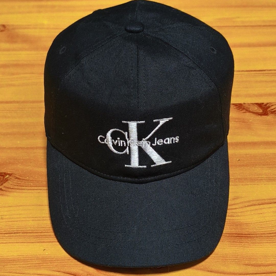 Calvin Klein Black Cap (Category: Caps & Hats) located in Maramag. Submitted by thrifty777 (Listing ID 1462430380, Image 2). Description: Authentic Calvin Klein Brand New Condition Location Maramag Bukidnon.