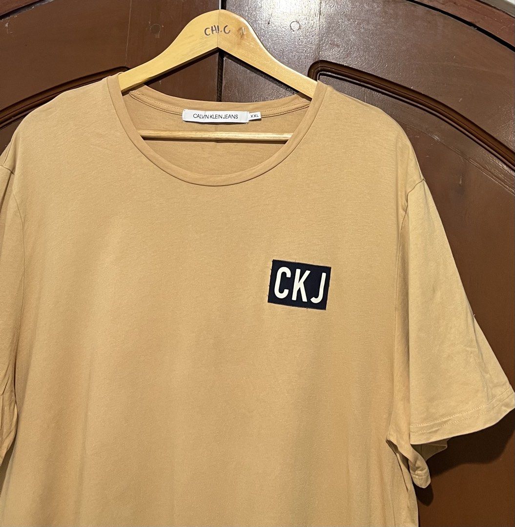 Calvin klein embroidered logo! (Category: Tshirts & Polo Shirts ) located in General Trias. Submitted by luxfinds2019 (Listing ID 1462291908, Image 3). Description: Ck tee! 799 shipped only! Fit large to xl 22by29 Excellent condition💯 Loc laguna Pm.