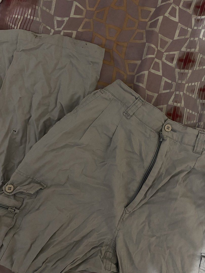 cargo pants (Category: Other Bottoms) located in Manila. Submitted by prelovedbyissey (Listing ID 1462370035, Image 1). Description: size 24-26.