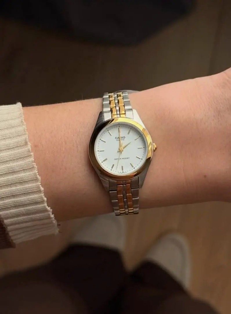 Casio Watch Original (Category: Women's Watches) located in Caloocan City. Submitted by cheskhaionlinestore2.0 (Listing ID 1462298445, Image 2). Description: Original C Two Tone Watch ₱2500 only 📌 Complete Inclusions 🍀 Tag 🍀 Manual 🍀 Box 🍀 Paperbag 🍀 Warranty Card ♦️ Cheaper than Mall Price 🥰.