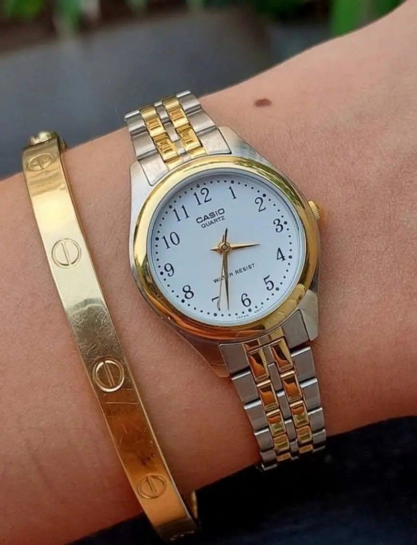 Casio Watch Original (Category: Women's Watches) located in Caloocan City. Submitted by cheskhaionlinestore2.0 (Listing ID 1462298445, Image 1). Description: Original C Two Tone Watch ₱2500 only 📌 Complete Inclusions 🍀 Tag 🍀 Manual 🍀 Box 🍀 Paperbag 🍀 Warranty Card ♦️ Cheaper than Mall Price 🥰.