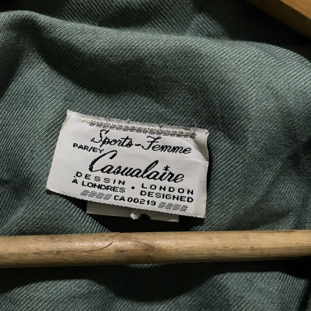 CASUALAIRE Sage Green Blazer (Category: Coats, Jackets and Outerwear) located in Cavite. Submitted by tanya.valentin (Listing ID 1462313470, Image 3). Description: - 20x28.