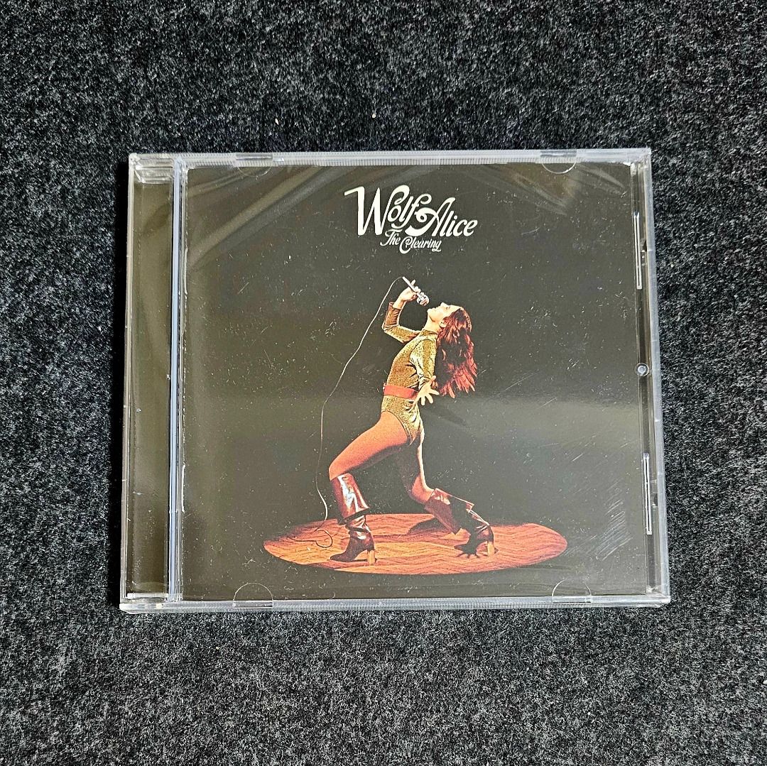 [CD] Wolf Alice – The Clearing (Category: CDs & DVDs) located in Cainta. Submitted by bunnygod (Listing ID 1462325417, Image 1). Description: US pressed, 2025 Columbia – 19802909852 📀📂 New/sealed 🎶 Indie Rock 1 Thorns 3:14 2 Bloom Baby Bloom 3:47 3 Just Two Girls 3:49 4 Leaning Against The Wall 4:11 5 Passenger Seat 2:52 6 Play It Out 4:11 7 Bread Butter Tea Sugar 3:28 8 Safe In The World 3:31 9 Midnight Song 2:50 10 White Horses 4:29 11 The S