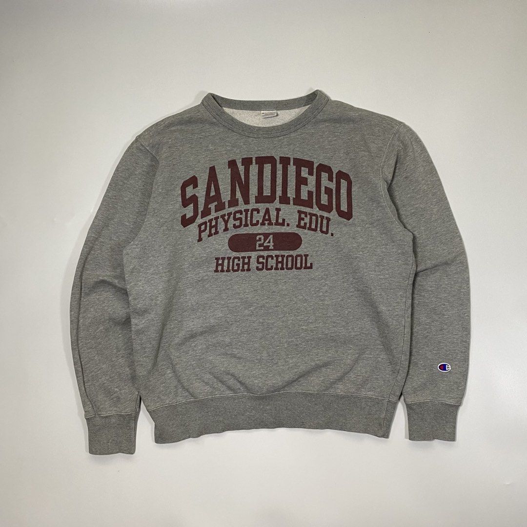 Champion Crewneck (Category: Coats, Jackets and Outerwear) located in Bago City. Submitted by johnpaul_gidlayan (Listing ID 1462339887, Image 1). Description: Champion Crewneck Item Details Size: Medium Dimension: 22x25.5 Sleeves: 24 Shoulder: 19.5 Condition: Excellent condition (needwash) Color Rate: 9.3/10 Flaws: None (Item color vary due to lighting) — Price: 850+sf.