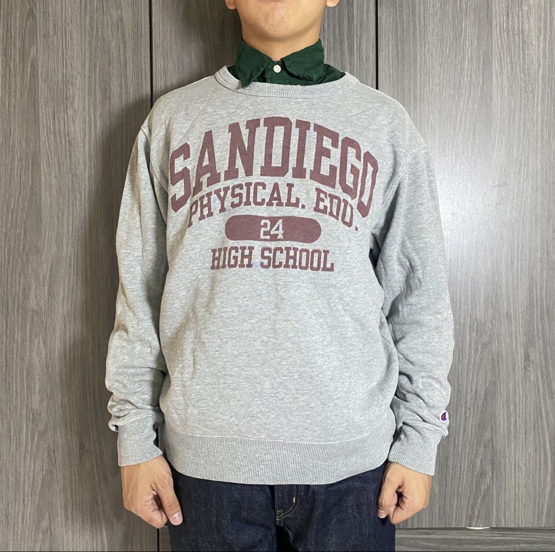 Champion Crewneck (Category: Coats, Jackets and Outerwear) located in Bago City. Submitted by johnpaul_gidlayan (Listing ID 1462339887, Image 2). Description: Champion Crewneck Item Details Size: Medium Dimension: 22x25.5 Sleeves: 24 Shoulder: 19.5 Condition: Excellent condition (needwash) Color Rate: 9.3/10 Flaws: None (Item color vary due to lighting) — Price: 850+sf.