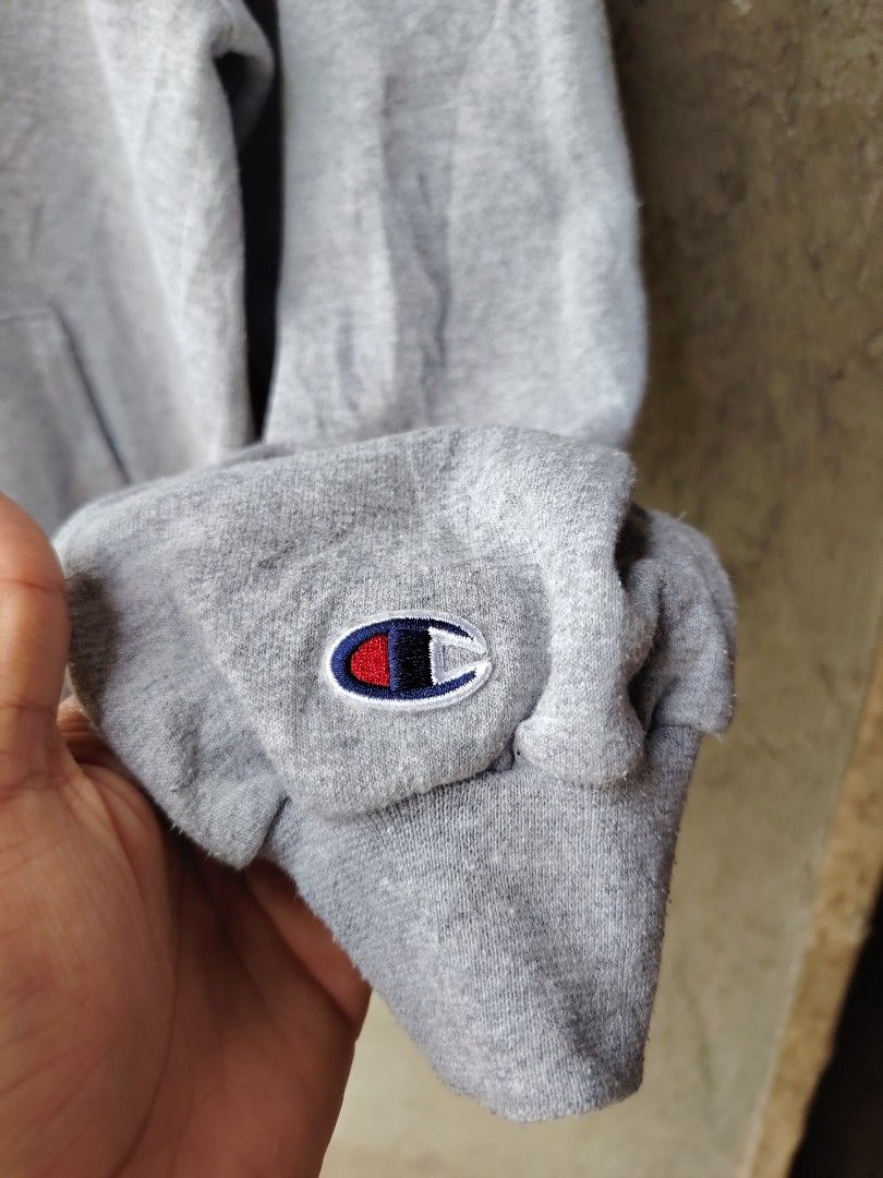 CHAMPION FULL OVER JACKET HOODIE 🩶 (Category: Coats, Jackets and Outerwear) located in Bislig. Submitted by tuazons21 (Listing ID 1462422227, Image 3). Description: CHAMPION FULL OVER JACKET HOODIE 🩶 SIZE : MEDIUM DIMES : 22.5×27 CR : 10/10 NO FLAWS GOOD AS NEW CONDITION DETAILS POSTED⤵️ 699💸 DM TO PURCHASE 📩📩.