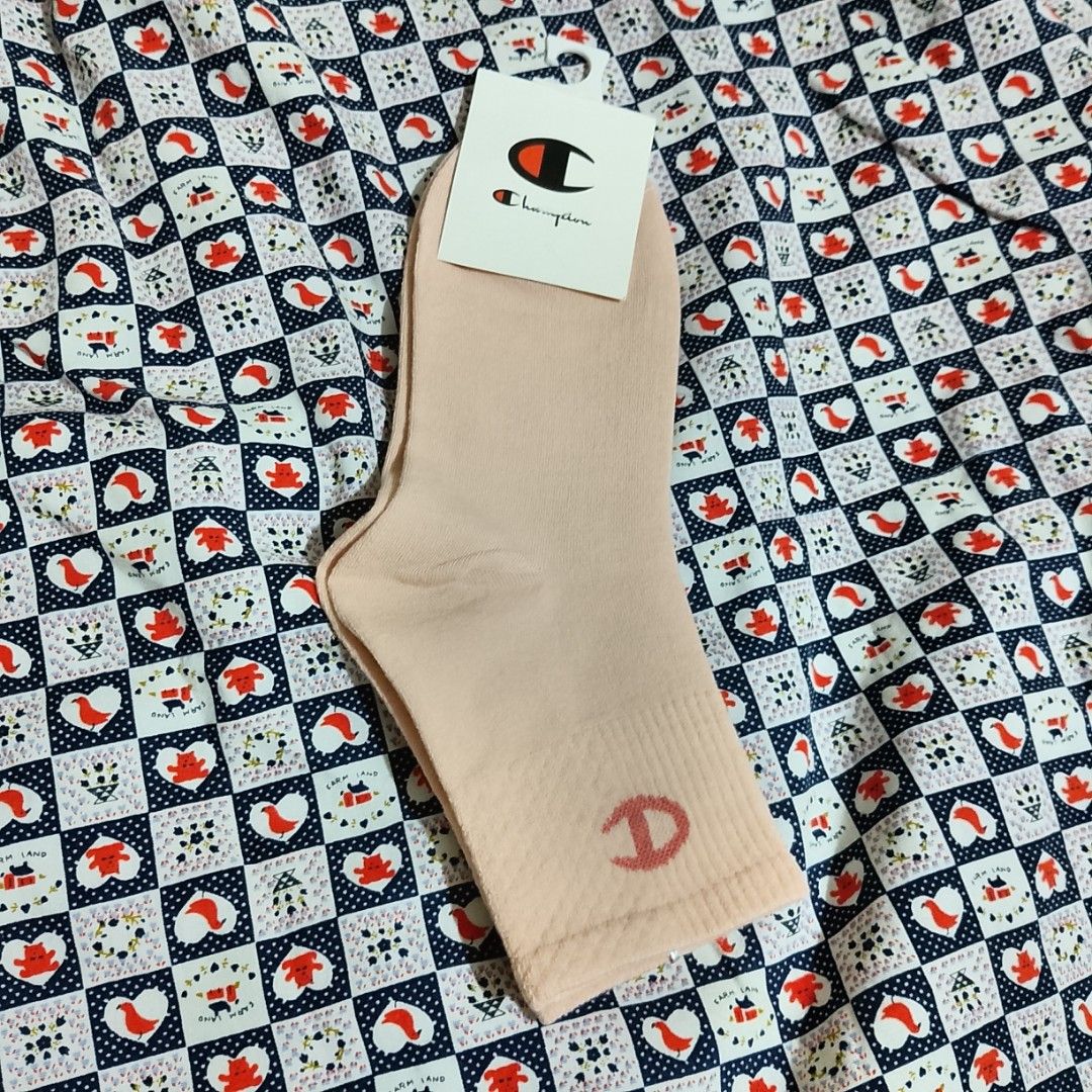 Champion Logo Crew Socks (per piece)- NWT (Category: Socks & Tights) located in Santa Rosa. Submitted by prlvdbyellie (Listing ID 1462352104, Image 2). Description: P150 pesos each #champion #championsocks #crewsocks #sportssocks #streetwear #athleisure #prelovedph #thriftph #carousellph #brandnew.