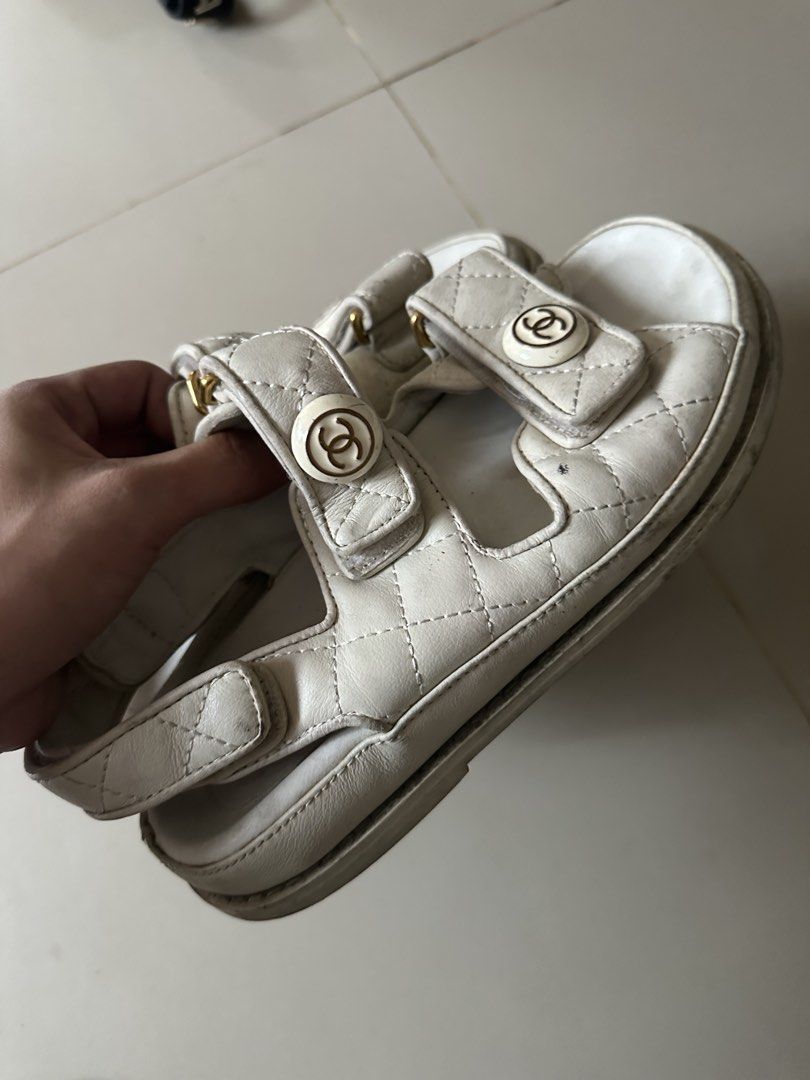 Chanel Dad Velcro Sandals (Category: Announcements) located in Butuan. Submitted by wear.next (Listing ID 1462303366, Image 3). Description: Size 35-36 No inclusions.