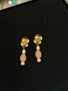 (Category: ) located in . Submitted by ys-luxe.com (Listing ID 1462308712, Image 1). Description: .