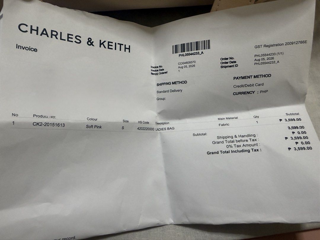 Charles & Keith Mini Levy Nylon (Category: Shoulder Bags) located in Tarlac. Submitted by kayeshe (Listing ID 1462358782, Image 3). Description: 100% Authentic ✨ Comes with original receipt/proof of purchase..