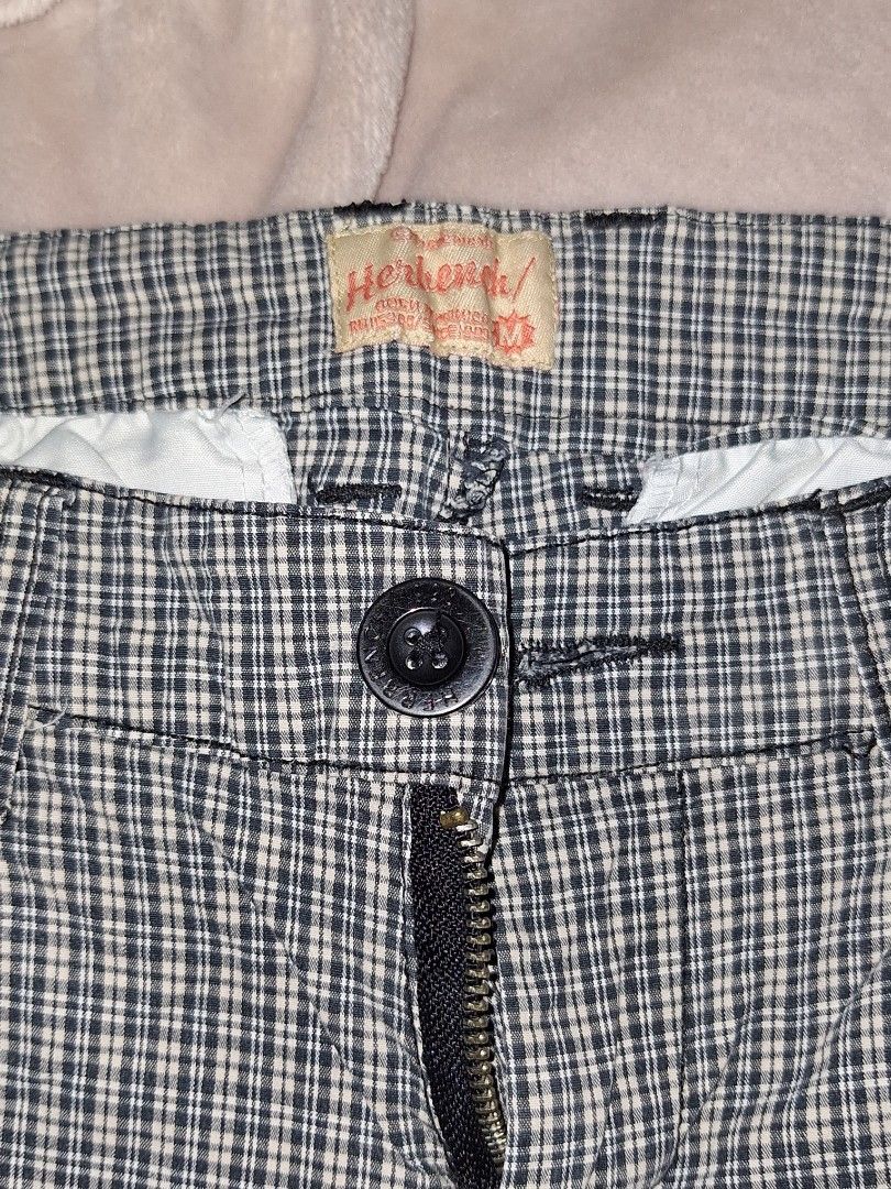 Checkered capris shorts (Category: Other Bottoms) located in Quezon City. Submitted by mintchocoscoops (Listing ID 1462388159, Image 2). Description: .