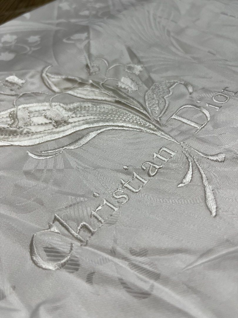 CHRISTIAN DIOR blanket (Category: Luxury Accessories) located in Bulacan. Submitted by letsfindukaywithme (Listing ID 1462423953, Image 1). Description: Christian Dior cotton blanket 140x240 cm White 100% cotton Like new No issue +sf payment first Ship via J&T.