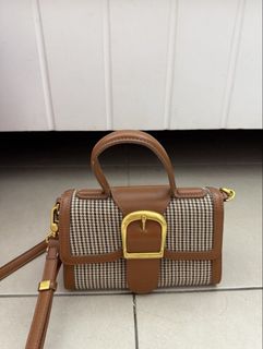 (Category: ) located in . Submitted by prelovedbymyself___ (Listing ID 1462329830, Image 1). Description: .