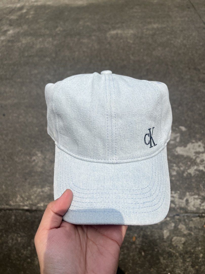CK denim old stock Small logo (Category: Caps & Hats) located in Manila. Submitted by mavixcollection (Listing ID 1462300334, Image 2). Description: AVAILABLE ❗️Brand New Item : CK small polo / Denim old stock SALE Price❗️ : ₱800 add 100 for shipping and handling via J&T Before : ₱2,100 ❌ Size: OSFA / Adjustable Bnew - never worn Swipe for more details➡️ Color may vary due to lighting 💡 Camera 📸: Android NO COD ❎ Payment : Gotyme & Gcash 💳 No 