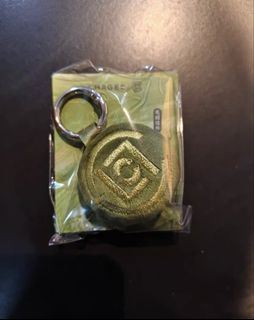 (Category: ) located in . Submitted by thriftlet (Listing ID 1462356227, Image 1). Description: .