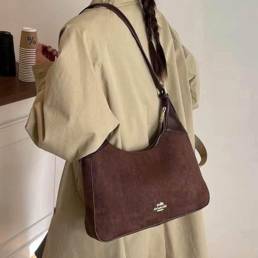 Coach Ella Shoulder Bag (Category: Shoulder Bags) located in Quezon City. Submitted by stuffs.hellyy (Listing ID 1462430944, Image 2). Description: with box leather made in vietnam.
