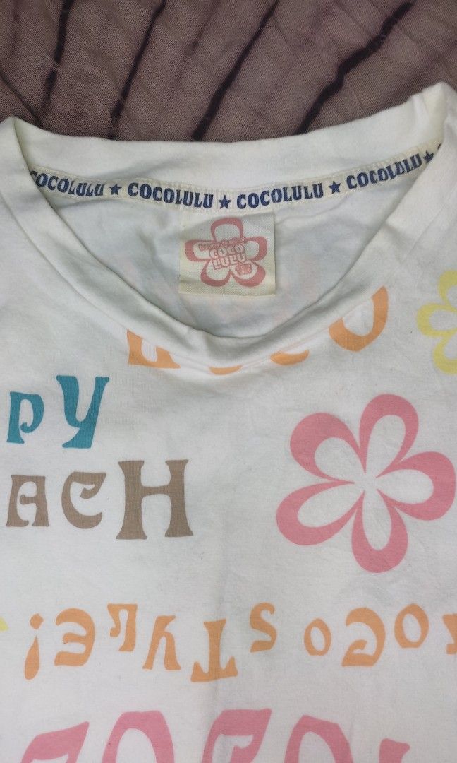 Coco Lulu printed long sleeve (Category: Longsleeves) located in Manila. Submitted by woaannn (Listing ID 1462334747, Image 3). Description: -Size Small-Large -no crack prints -like new condition.