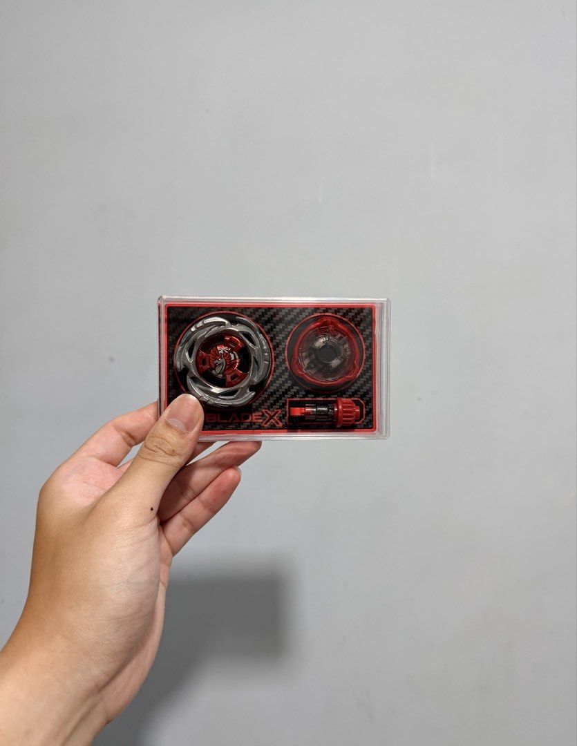 (全新有code) UX-00 紅空力天馬 3-70A （分類：動作及對戰玩具）位於 Hong Kong。 由 cardib_2026 提交（商品編號 1462302444，圖片 1）。簡介： 淨係上蓋磅重！ 全新！無落過場！ 。