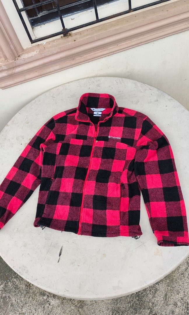 Columbia Buffalo plaid fleece (Category: Coats, Jackets and Outerwear) located in Villasis. Submitted by znivvthrift (Listing ID 1462389644, Image 2). Description: Asnew condition what you see is what you get no issue Dimes - W 19.5 L 24.
