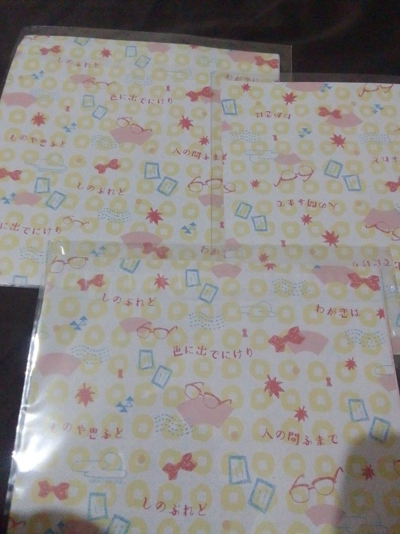 Conan Edogawa Origami Paper Set (Category: Other Stationery & Craft) located in Santa Rosa. Submitted by animemerchcollection (Listing ID 1462380862, Image 2). Description: - Adorable Conan Edogawa stationery paper - Two unique designs to choose from: - Design 1: Features glasses, bows, and clocks - Design 2: Includes Japanese text and cute pink stars - Ideal for writing letters or decorating your journal - Each sheet comes protected in a plastic